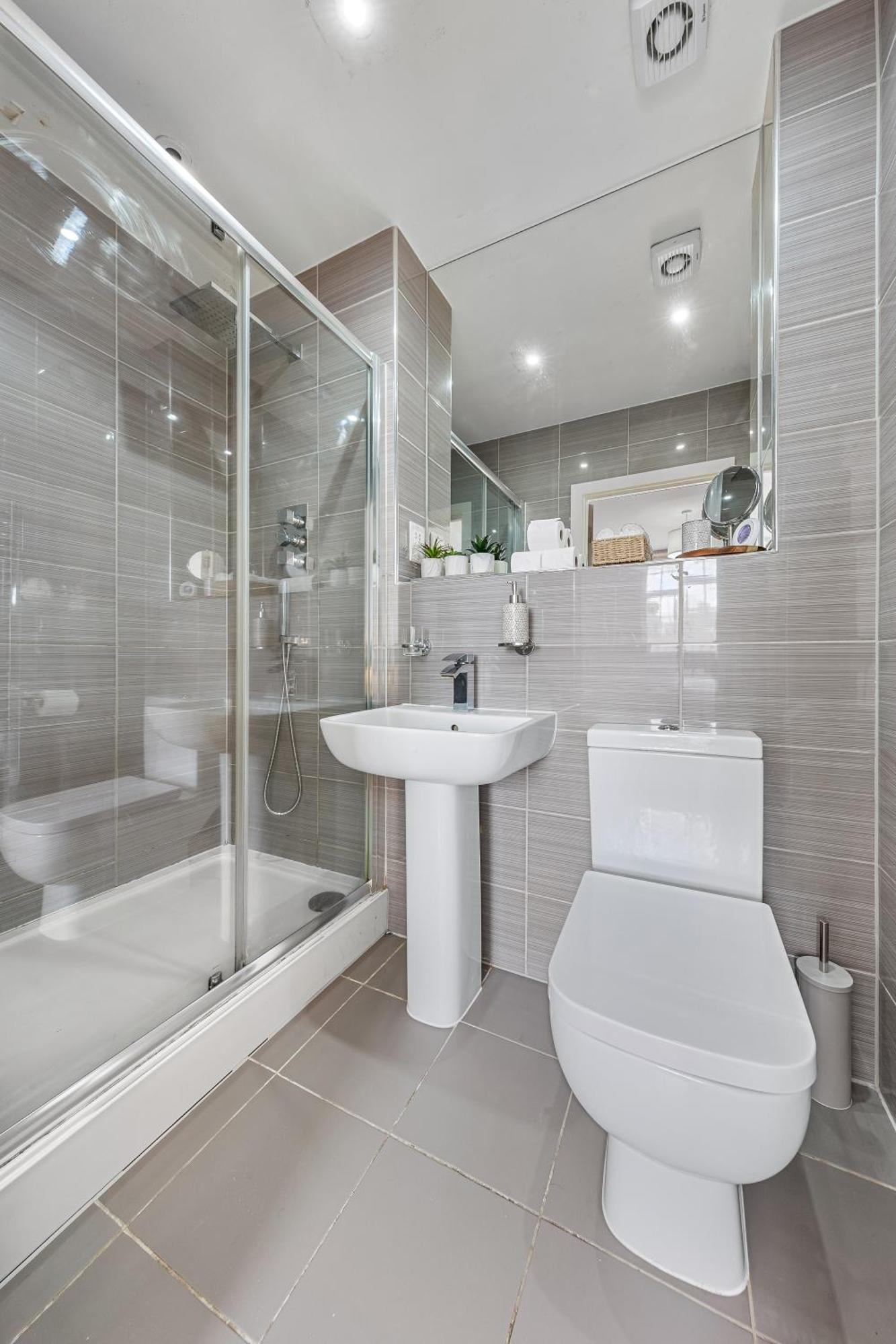 Modern Flat In Stockwell, 10 Mins From Oxford Circus Appartement Londen Buitenkant foto